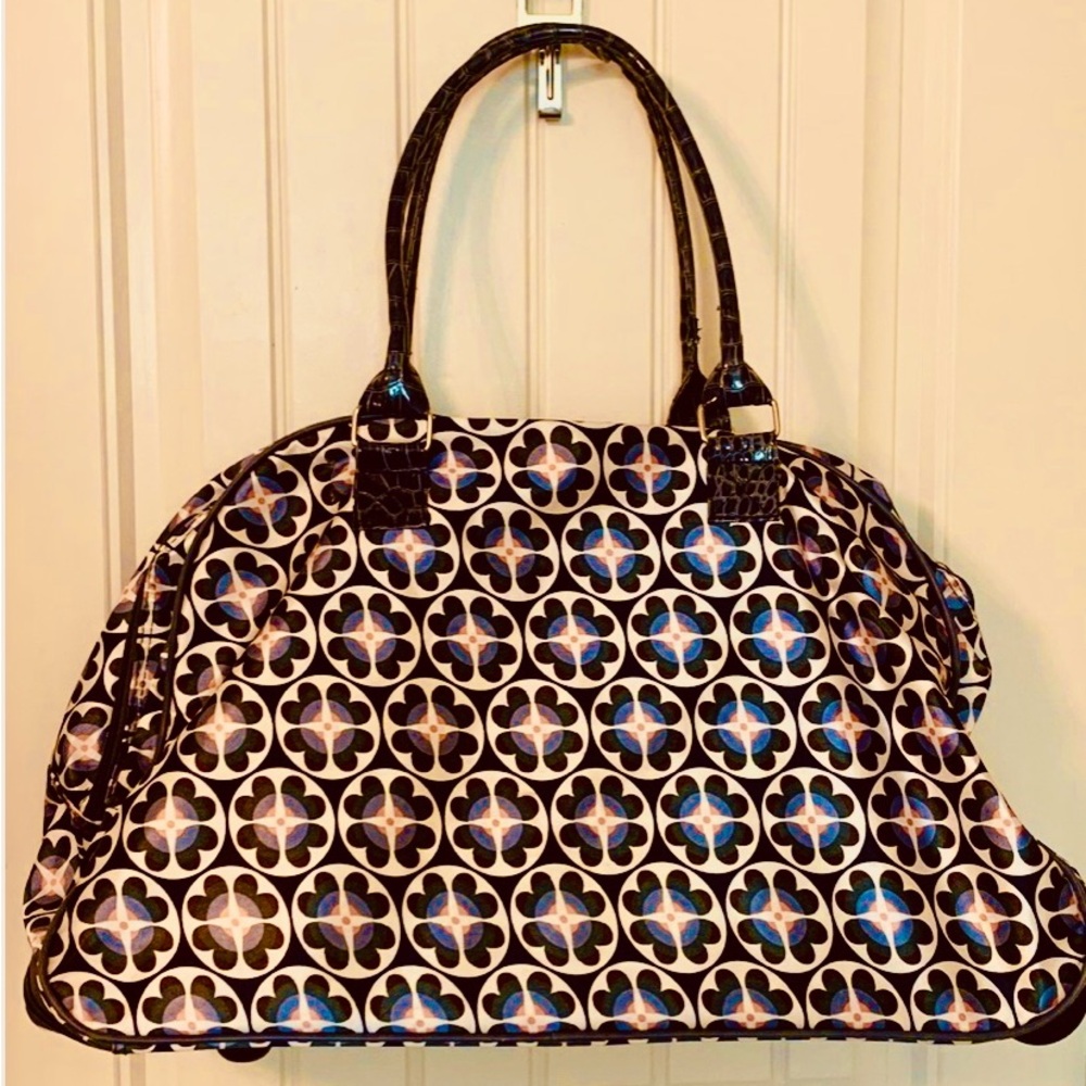 Kathy Van Zealand Carry on Travel Bag With wheels in Stylish Blue. - Picture 2 of 15